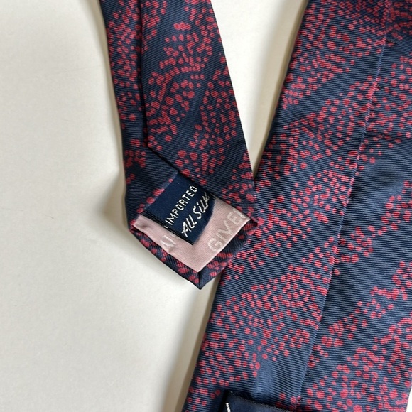 Givenchy Tie Silk Red Navy Blue 1980s iconic fashion Ritz Carlton - Picture 7 of 8